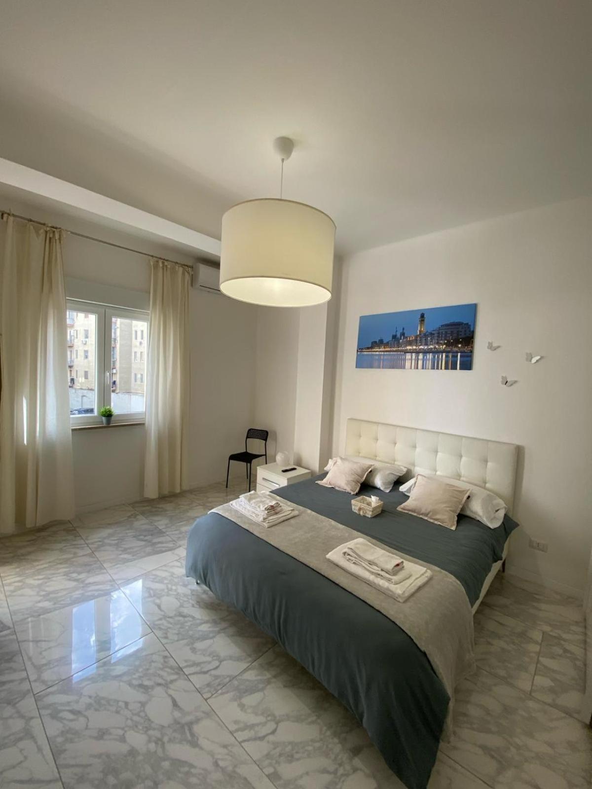 Ennio Rooms Бари Экстерьер фото