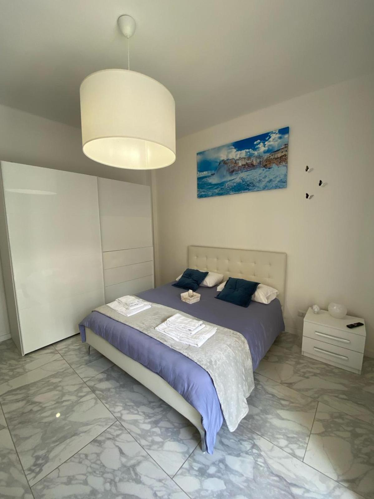 Ennio Rooms Бари Экстерьер фото