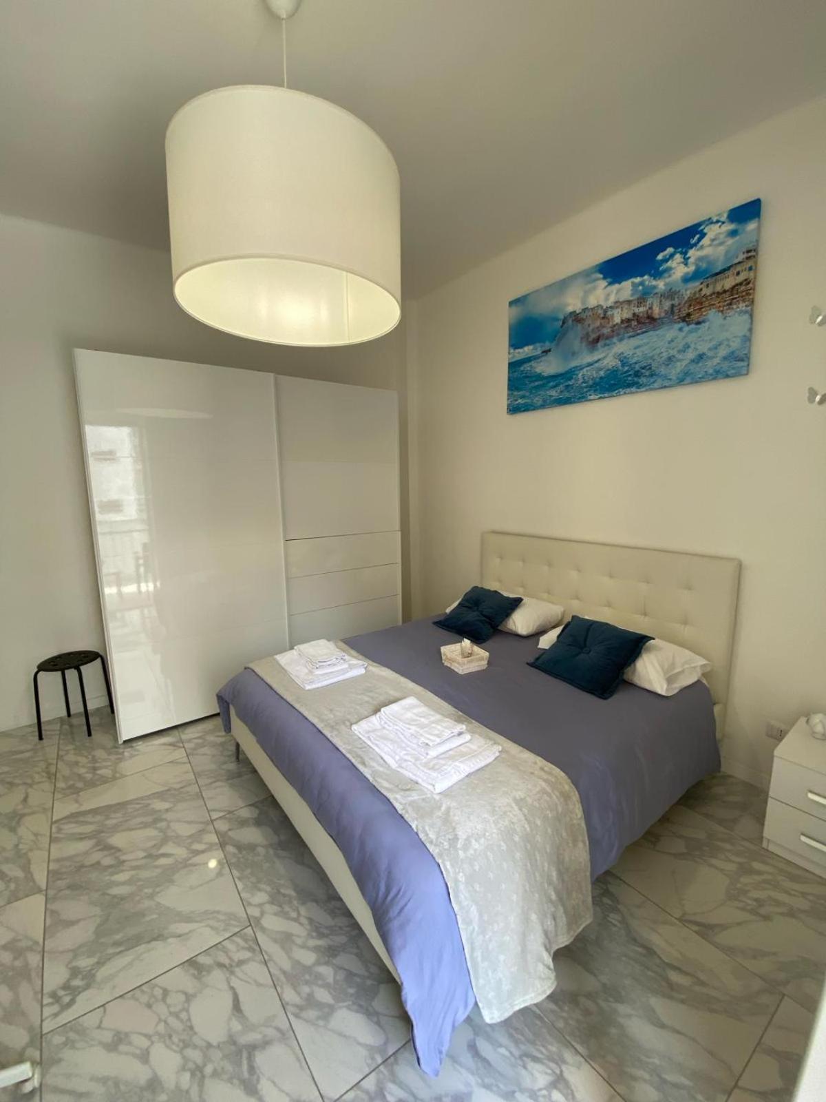 Ennio Rooms Бари Экстерьер фото