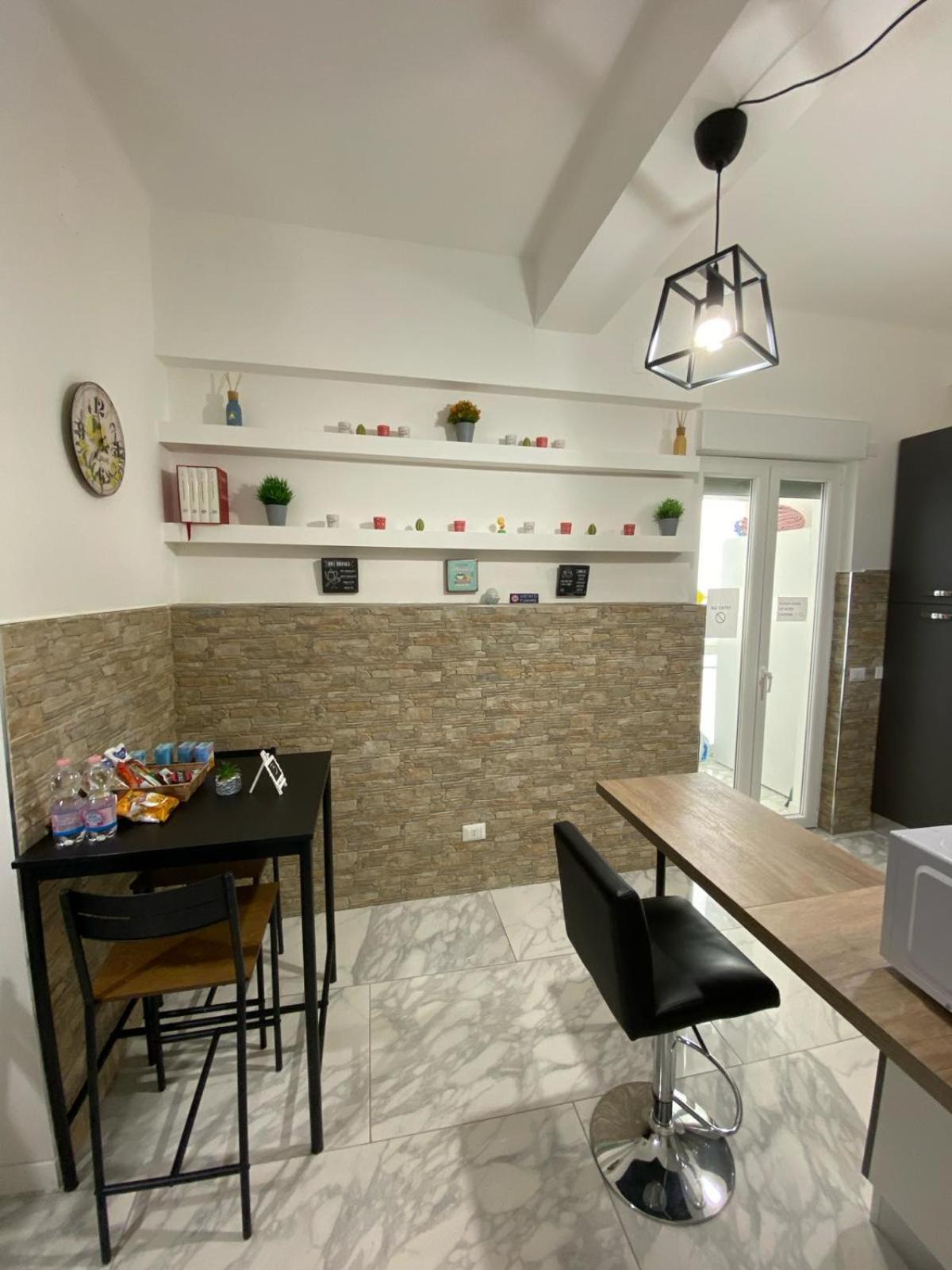 Ennio Rooms Бари Экстерьер фото