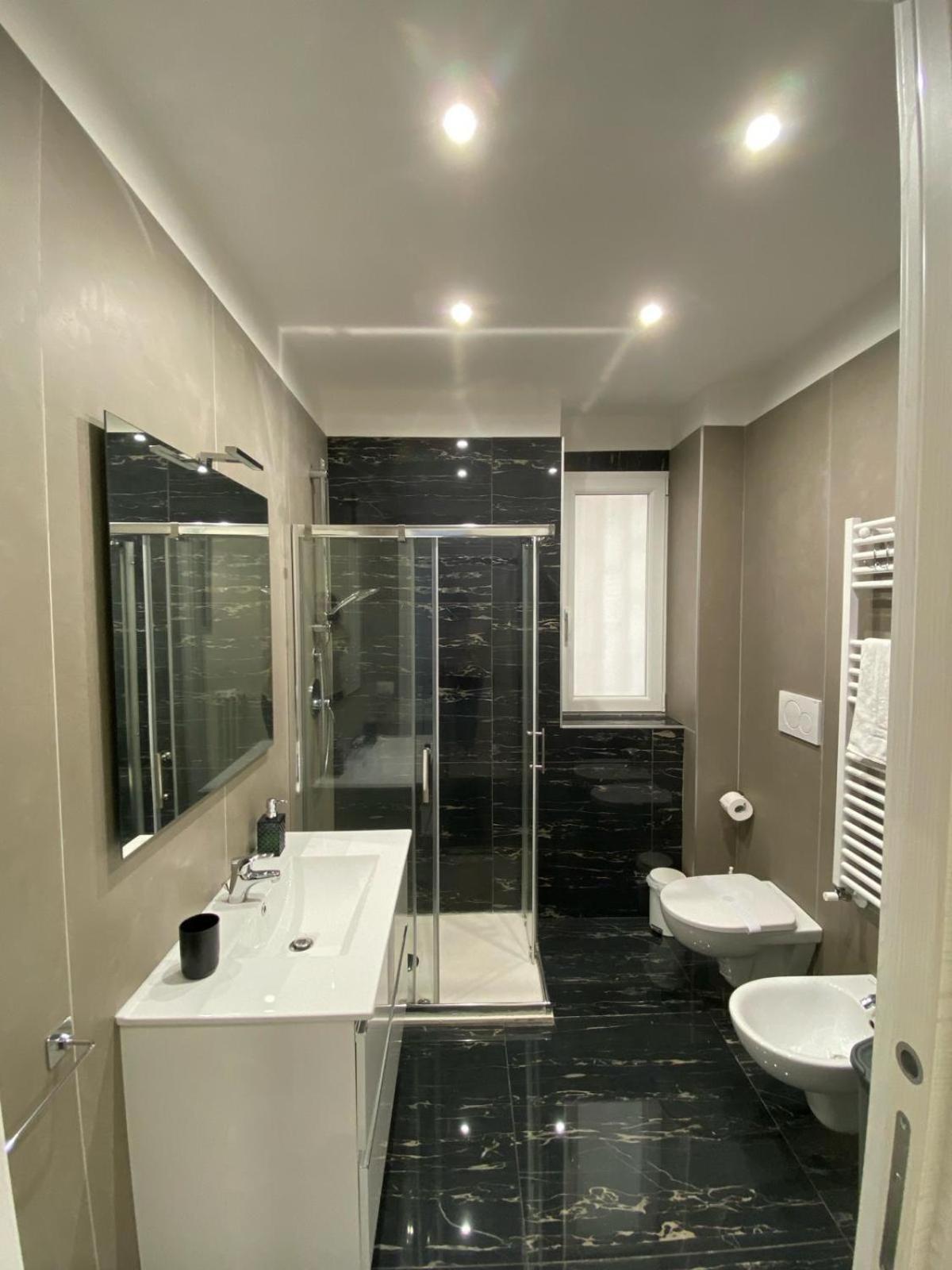 Ennio Rooms Бари Экстерьер фото