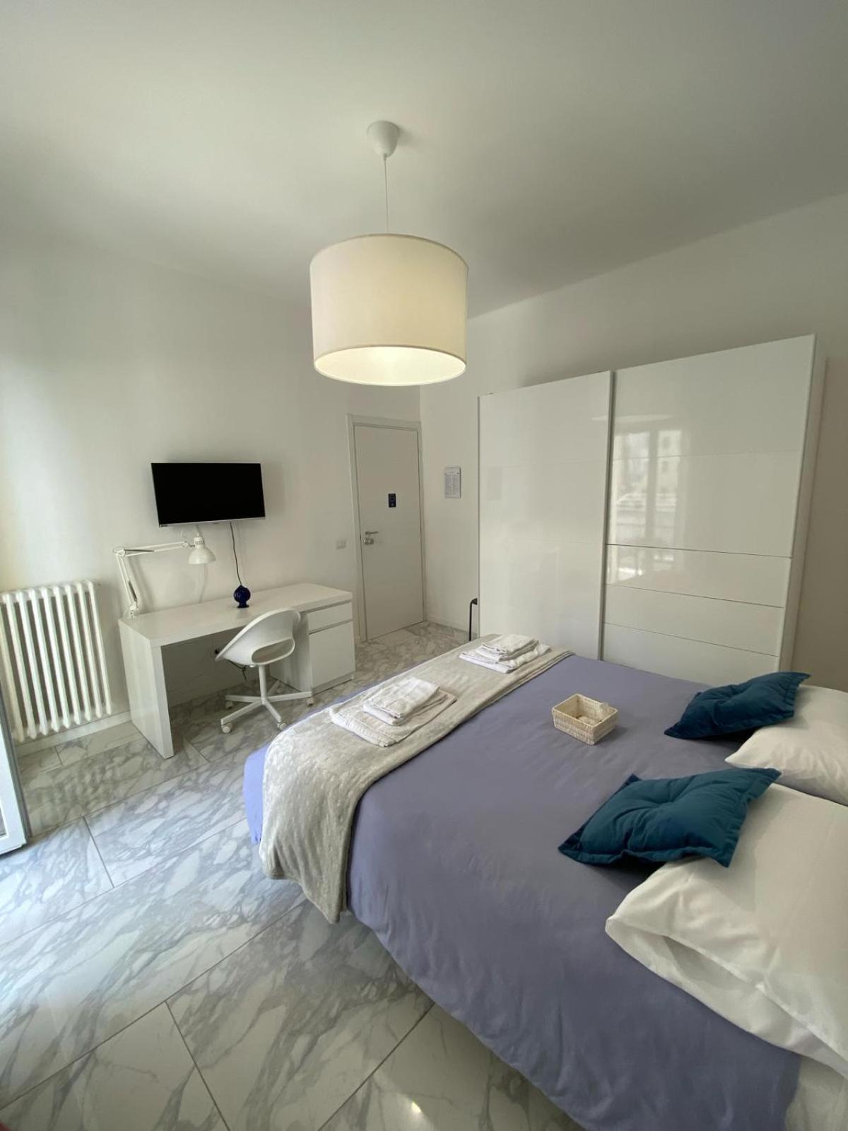 Ennio Rooms Бари Экстерьер фото