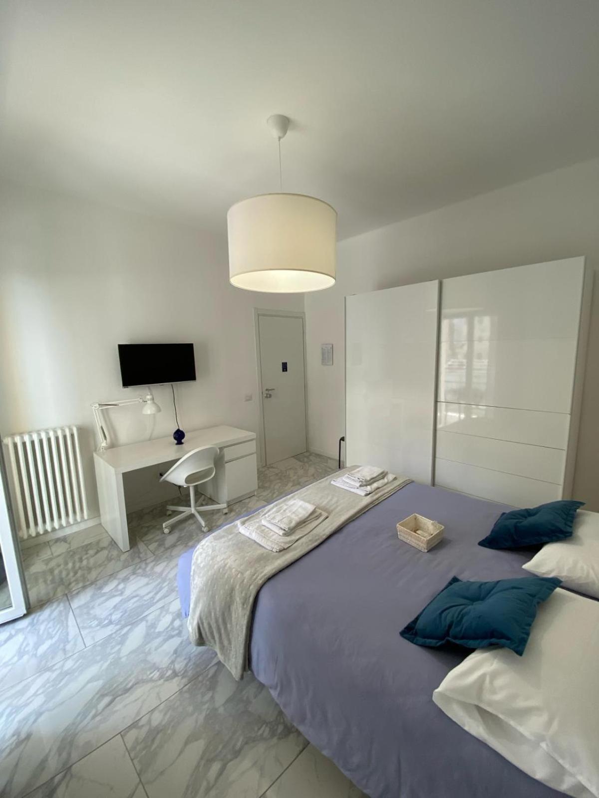 Ennio Rooms Бари Экстерьер фото