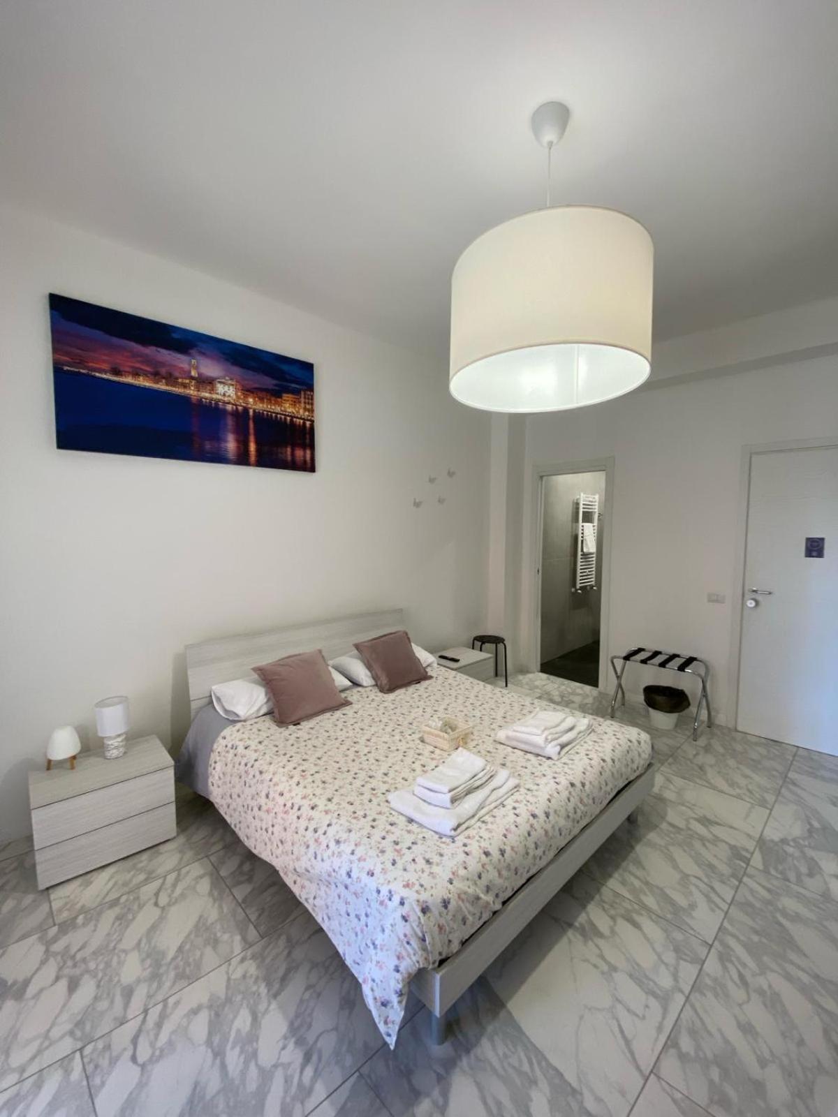 Ennio Rooms Бари Экстерьер фото