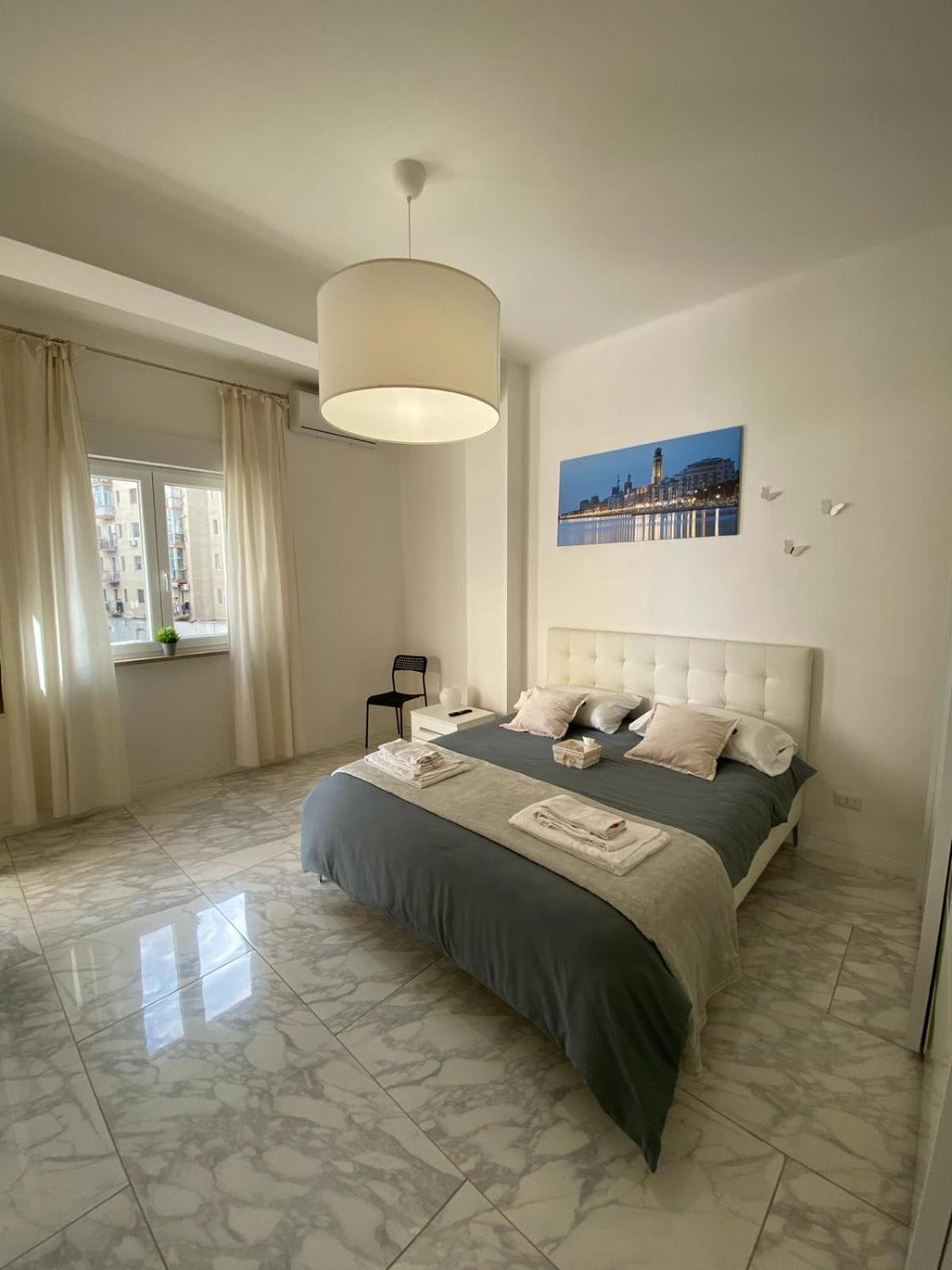 Ennio Rooms Бари Экстерьер фото