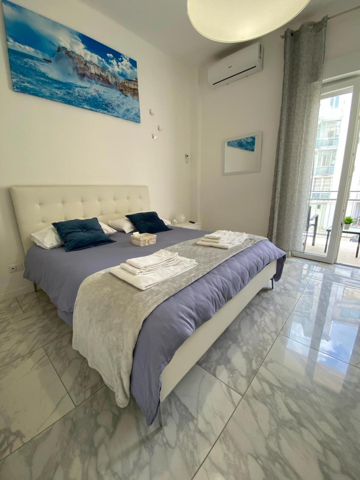 Ennio Rooms Бари Экстерьер фото