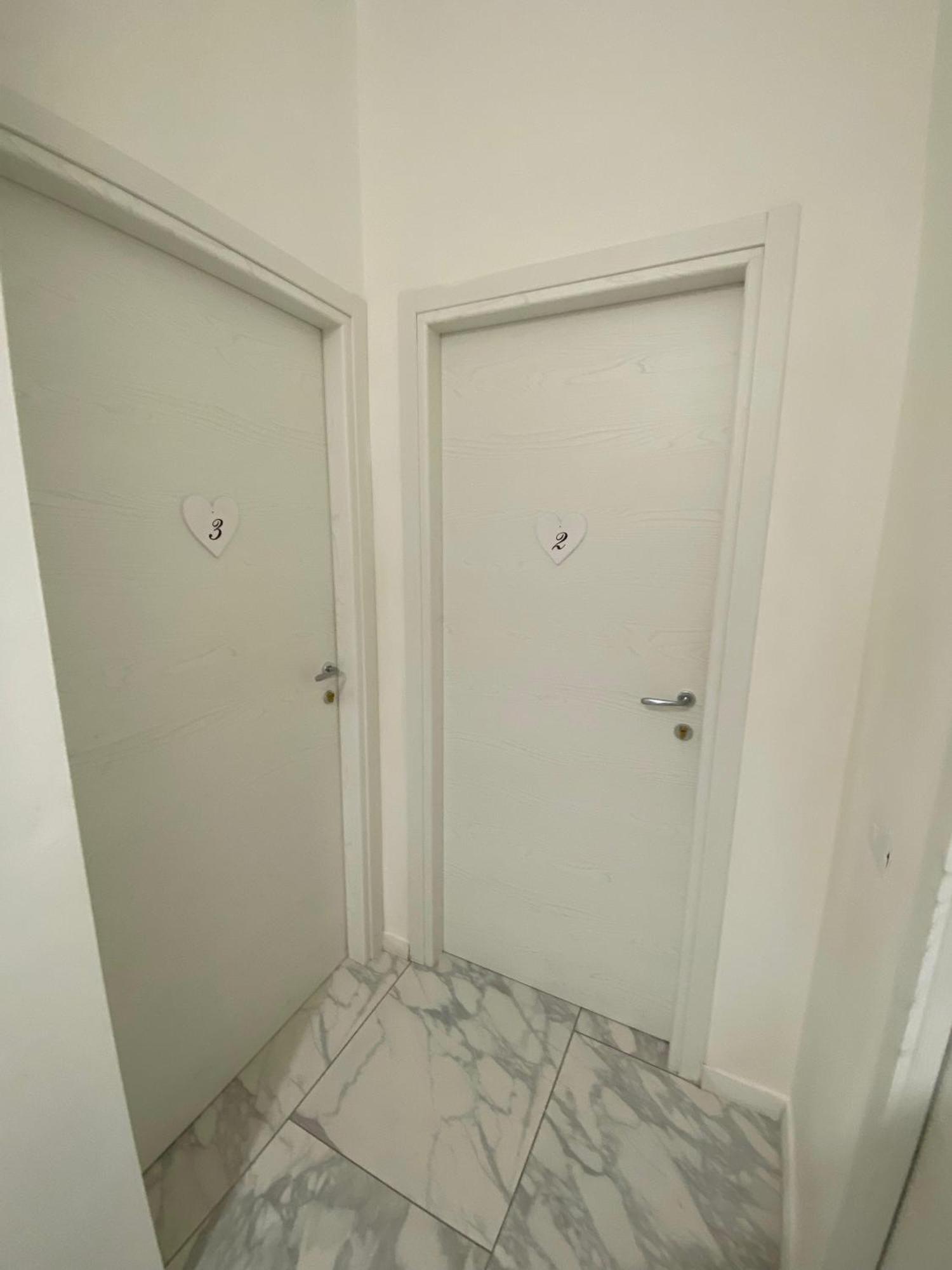 Ennio Rooms Бари Экстерьер фото